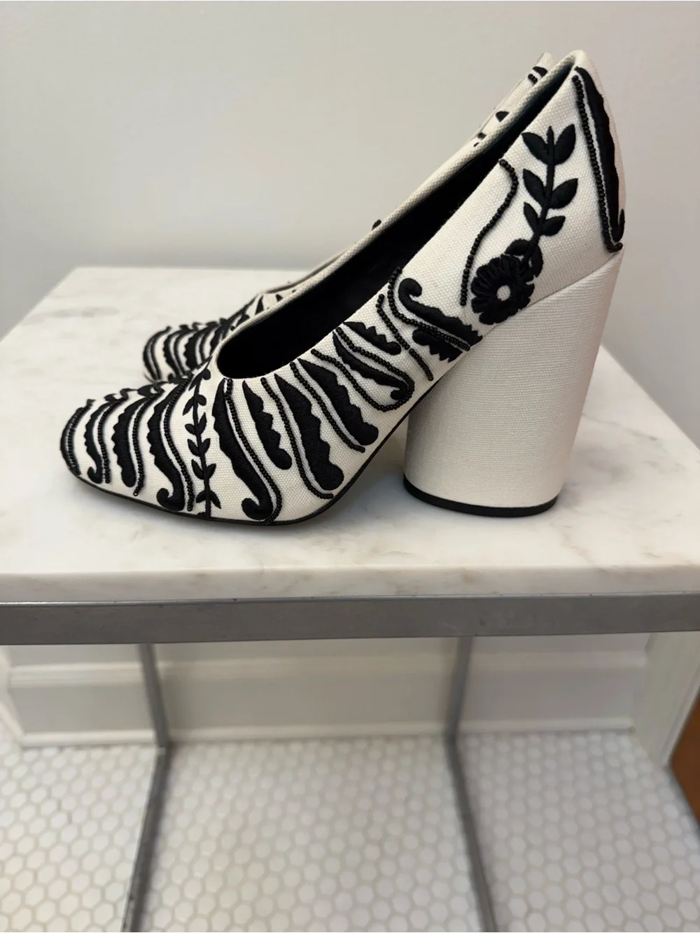 TORY BURCH LUCIA EMBELLISHED BLOCK HEEL PUMPS EMBROIDERED BEADED